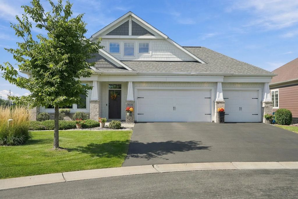 8620 Irving Circle N, Lake Elmo