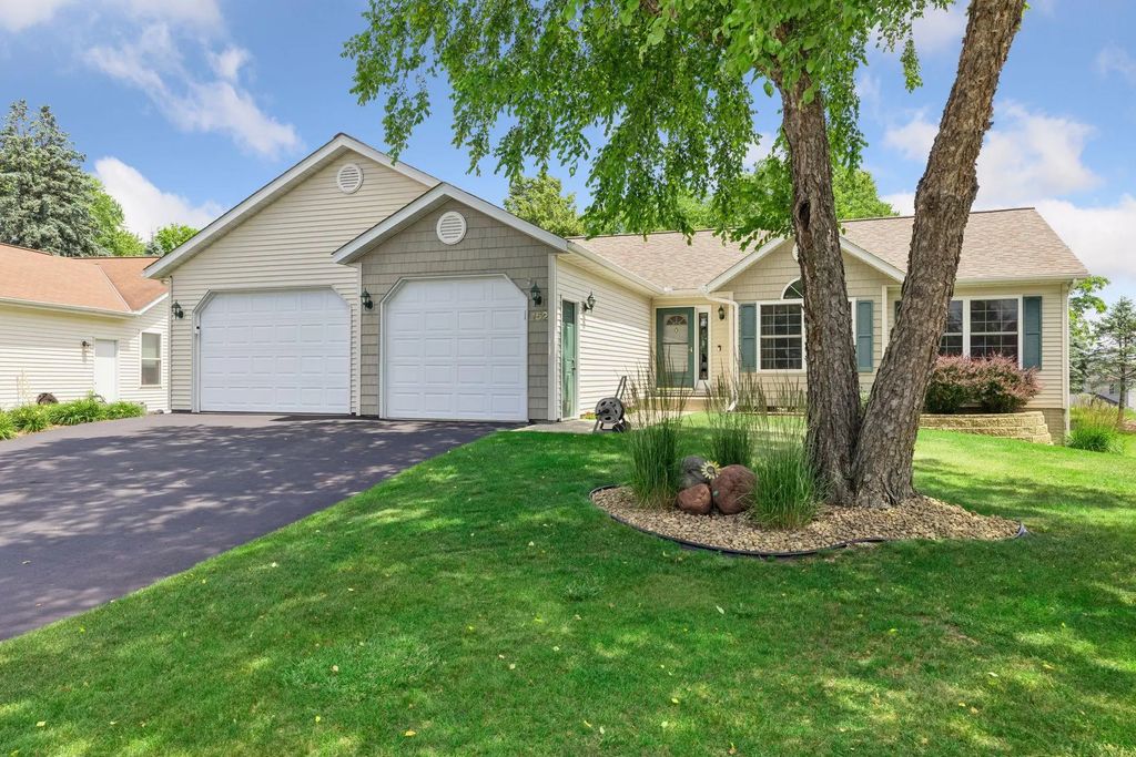 152 Sylla Street, River Falls