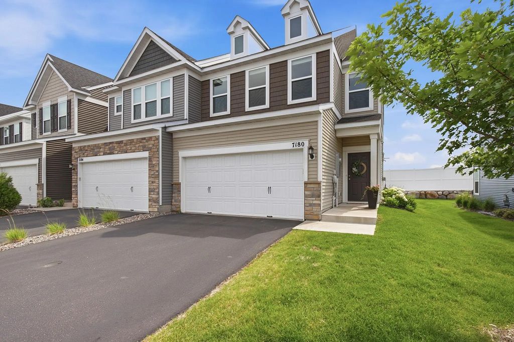 7180 Walnut Grove Lane N, Maple Grove