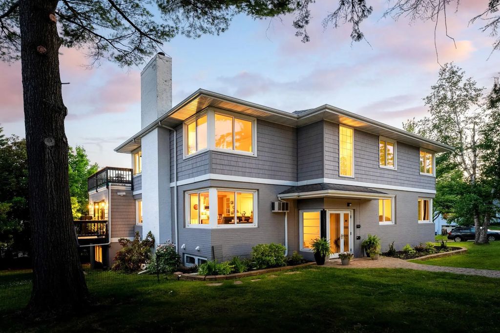 225 N 26th Avenue E, Duluth