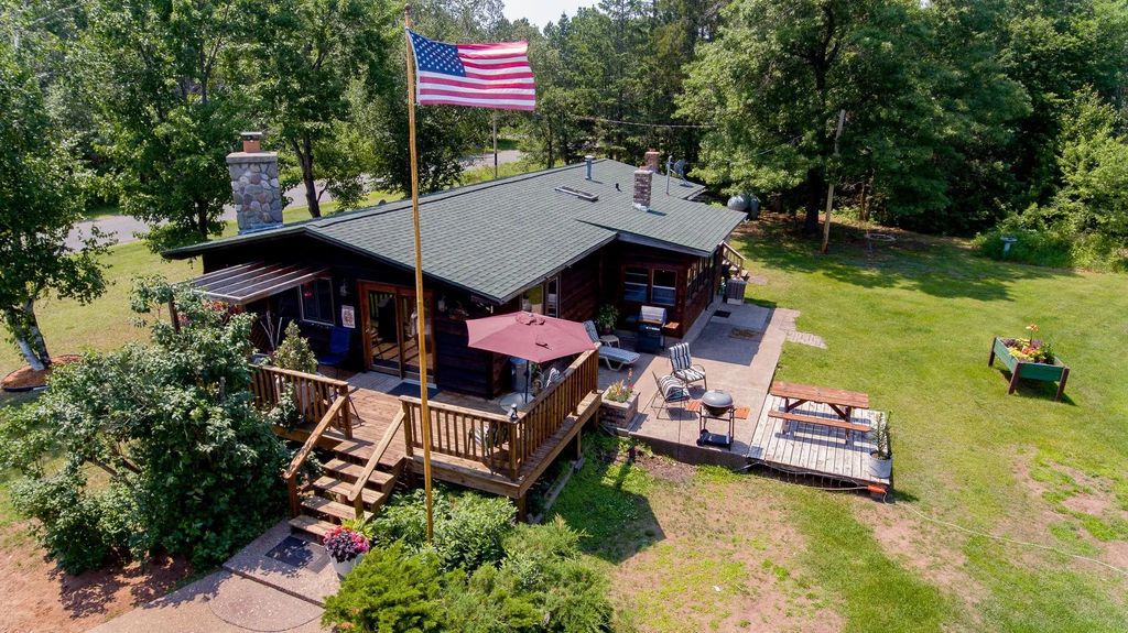 8998 N River Road, Danbury