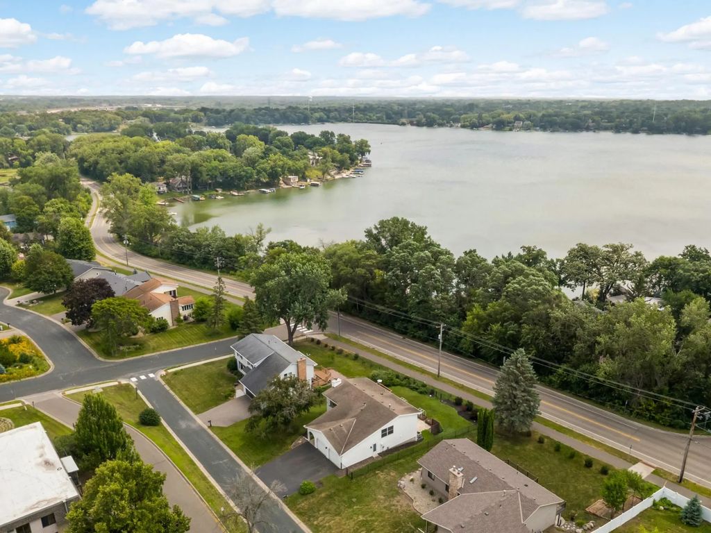 570 Kent Lane, Shoreview