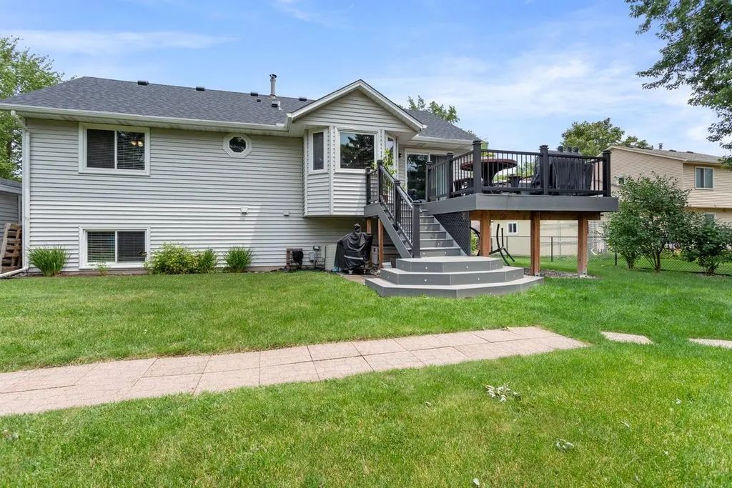 3169 Leyland Trail, Woodbury