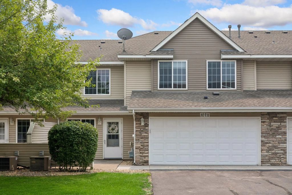 10711 Unity Lane N, Brooklyn Park