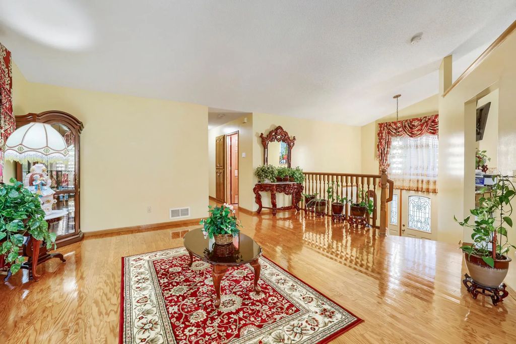 7200 89th Avenue N, Brooklyn Park