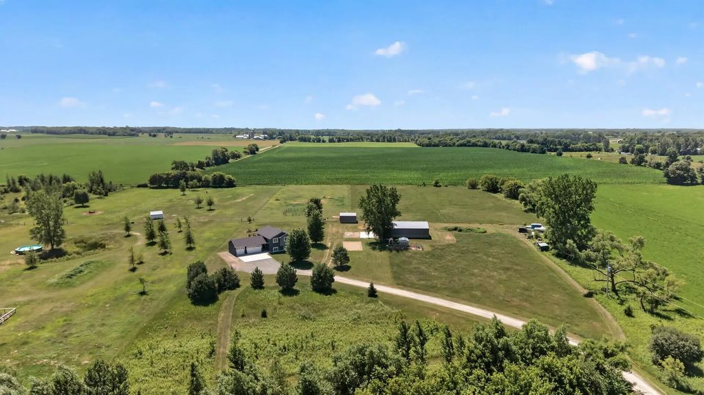 13487 Saint Croix Trail, North Branch