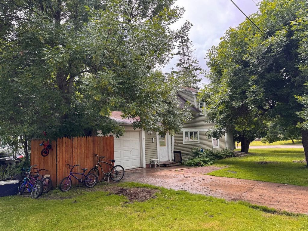 201 1st Street Se, Pelican Rapids