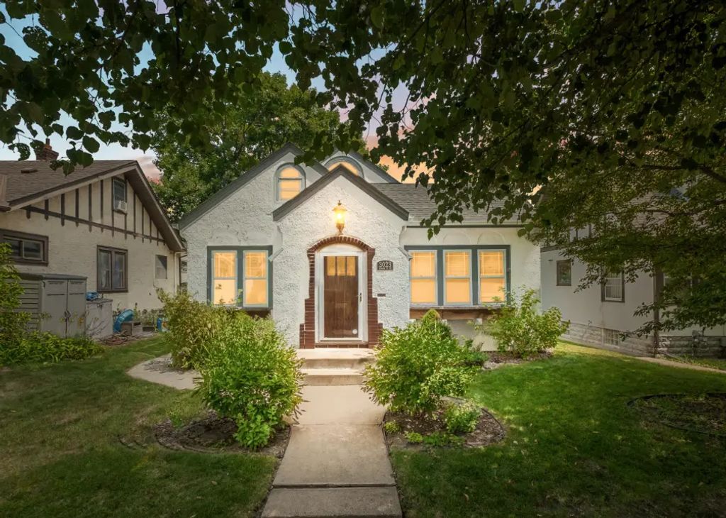 3023 Ulysses Street Ne, Minneapolis