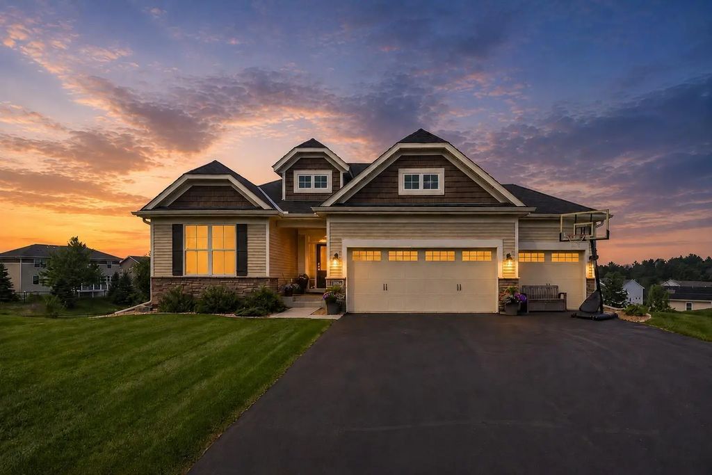 1696 73rd Street W, Inver Grove Heights