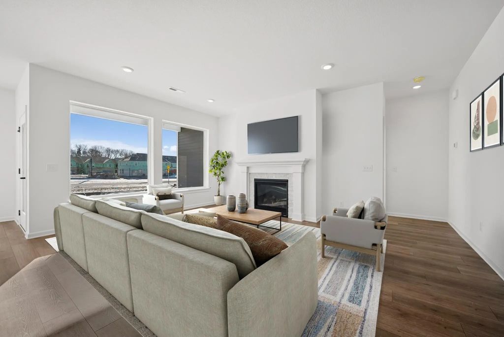 10586 Harbor Lane N, Maple Grove