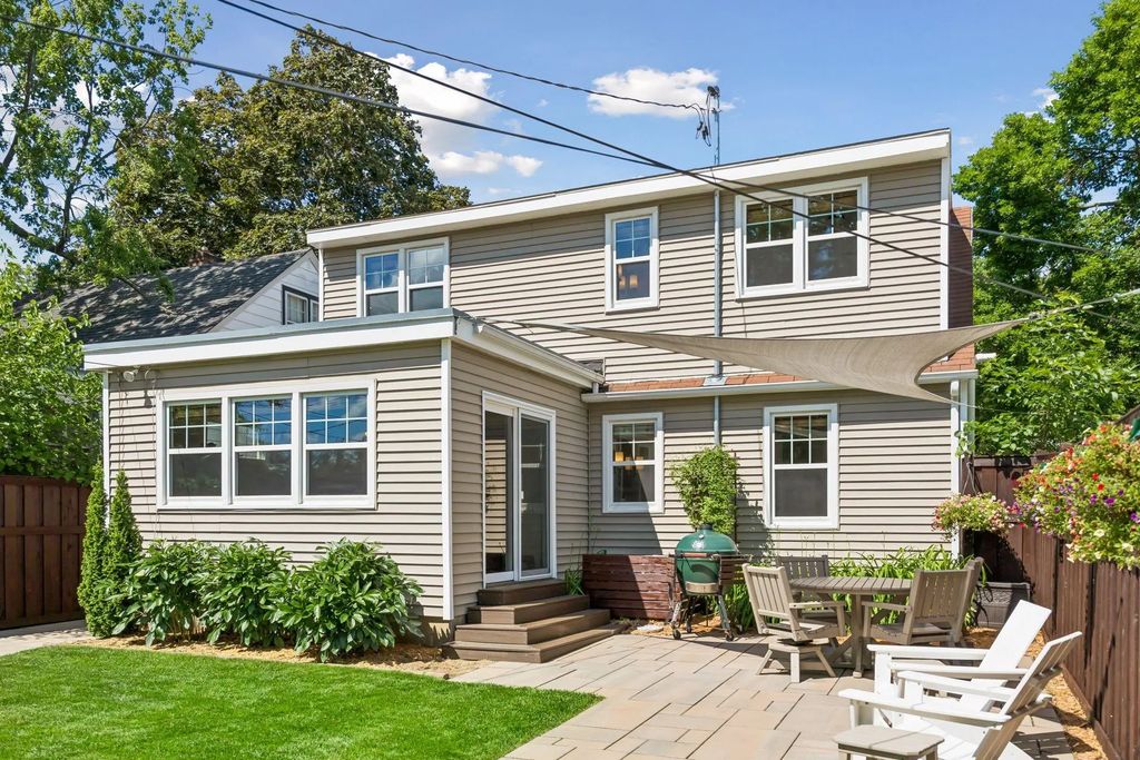 2733 Georgia Avenue S, Saint Louis Park