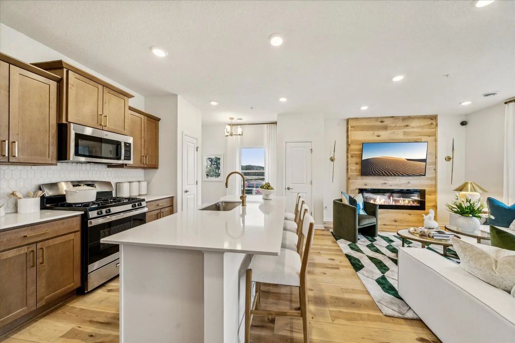 1028 130th Court E, Rosemount