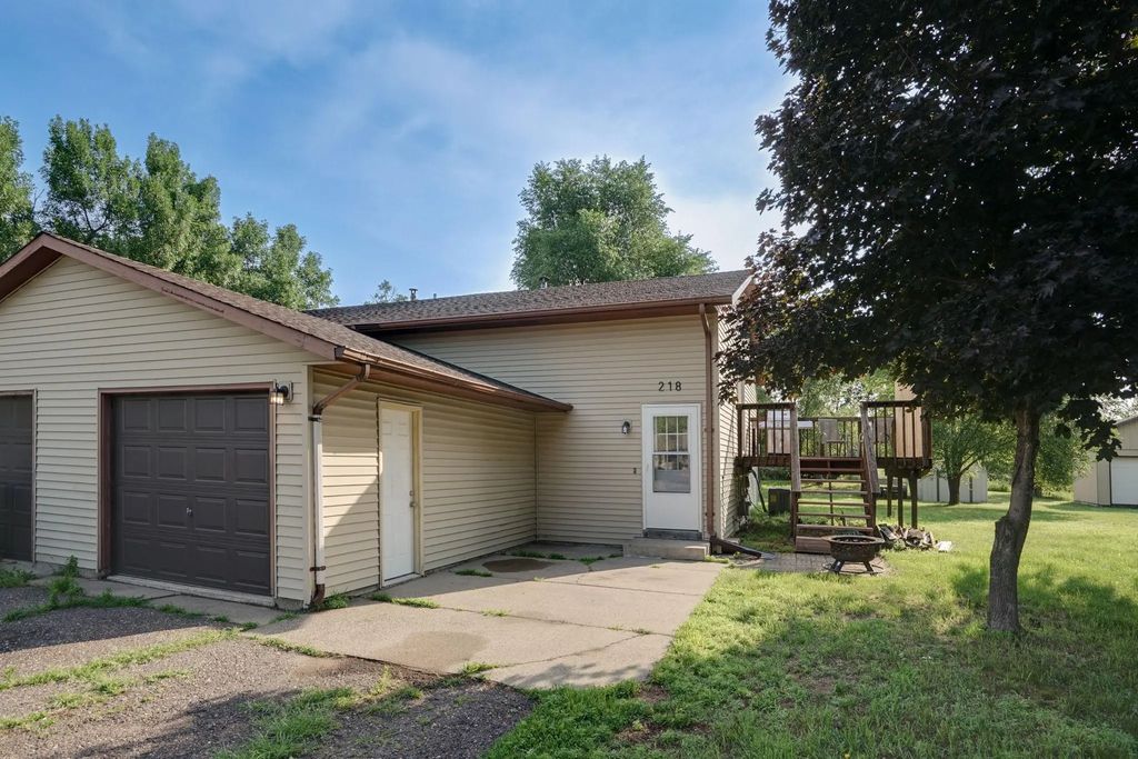218 Marvin Elwood Road, Monticello