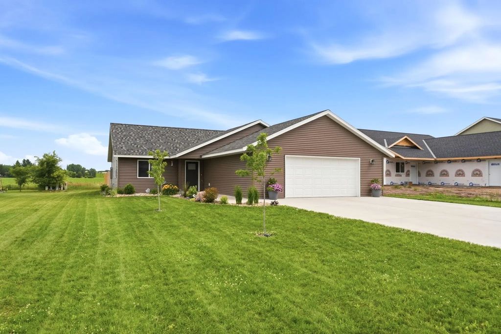 716 W 8th Street, Litchfield