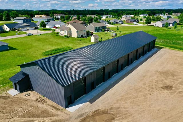 610 4th Avenue Sw 18, New London