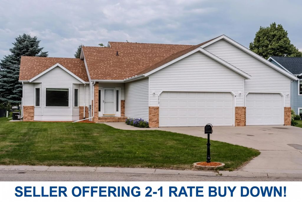 3317 Westmoor Drive, Moorhead