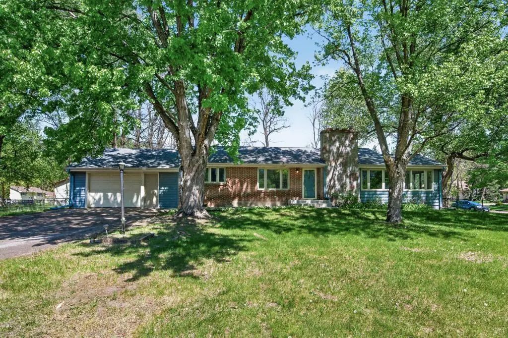 1357 County Road H2, White Bear Lake
