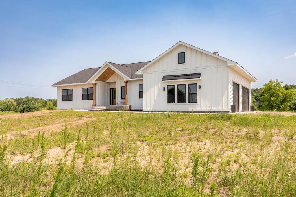 17878 County Road 83 Nw, Big Lake