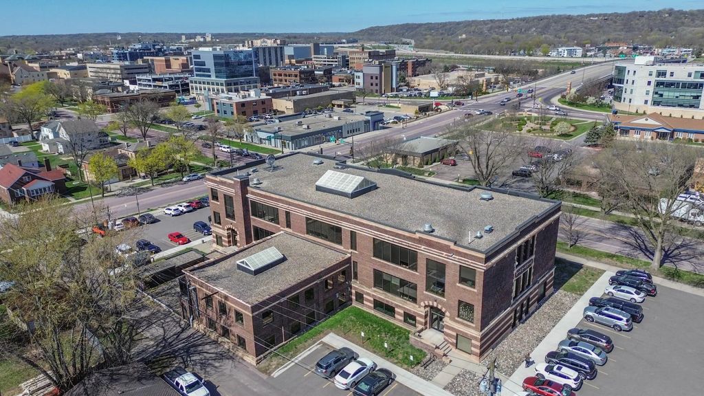 201 N Broad Street, Mankato