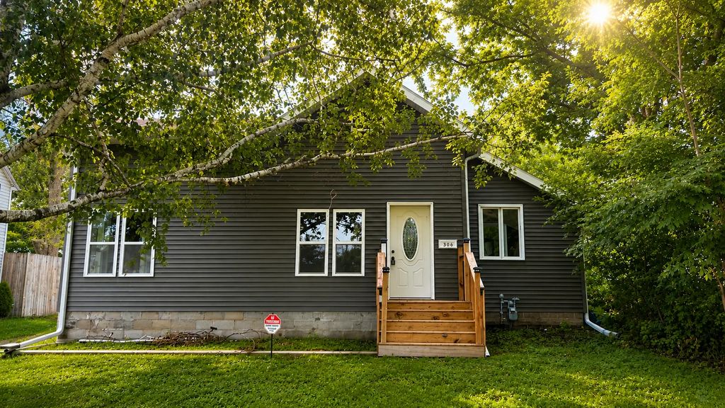 306 N Hampton Street, Fairmont