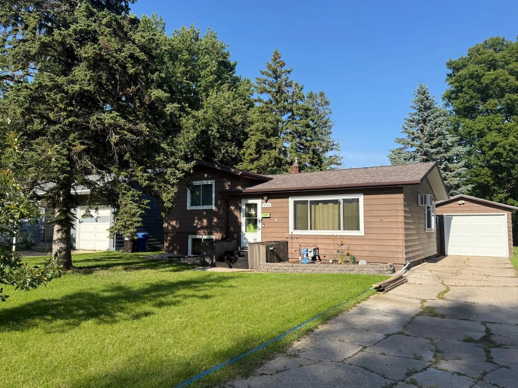 1153 Rossman Avenue, Detroit Lakes