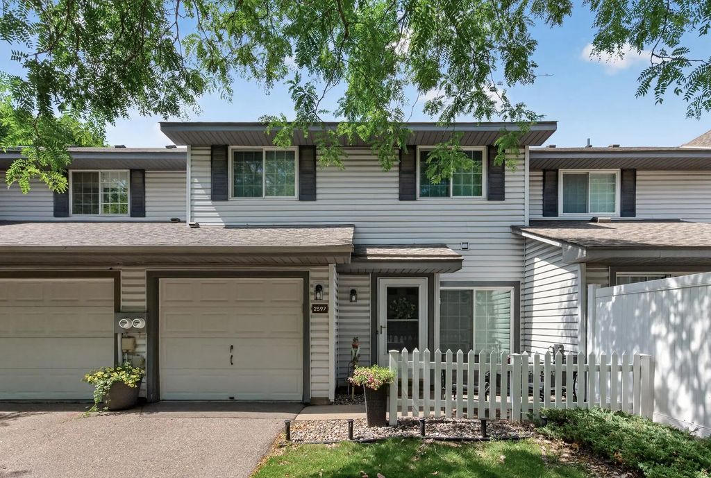 2597 Bedford Court 27, Mendota Heights
