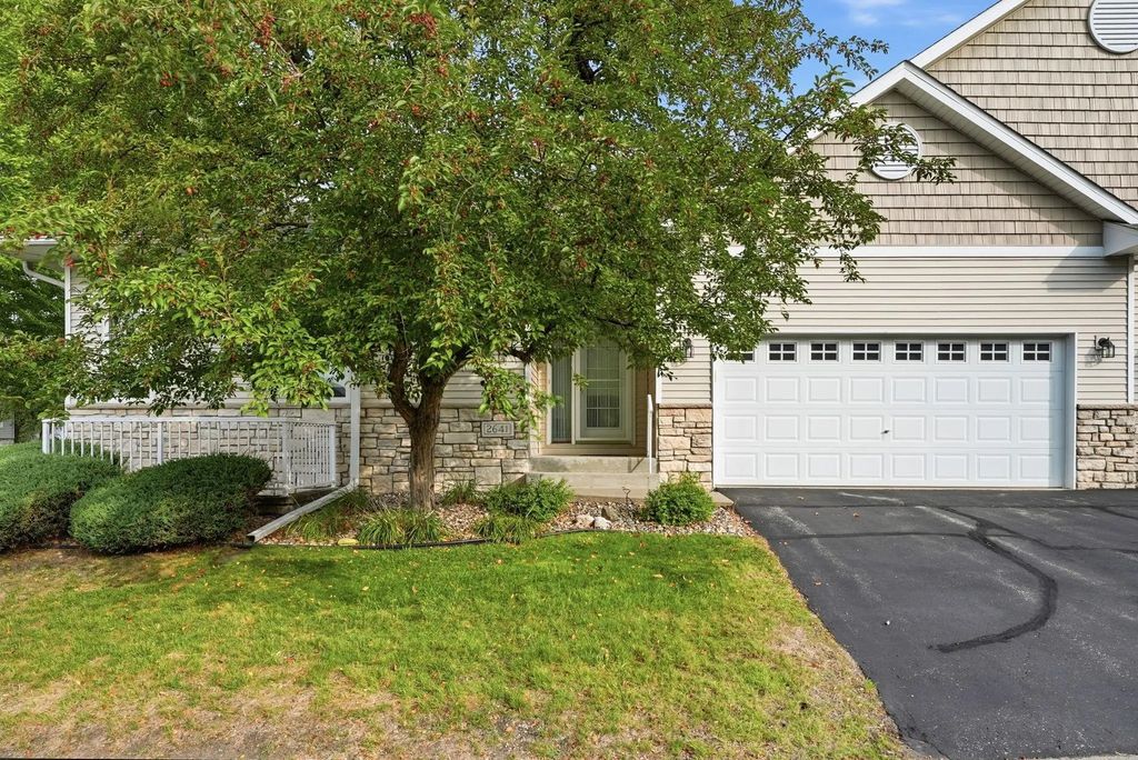 2641 Boulder Way, Burnsville