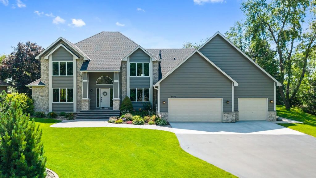 17732 Layton Court, Lakeville