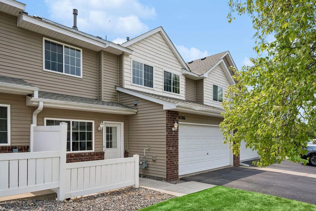 6286 Maclynn Avenue Ne, Otsego