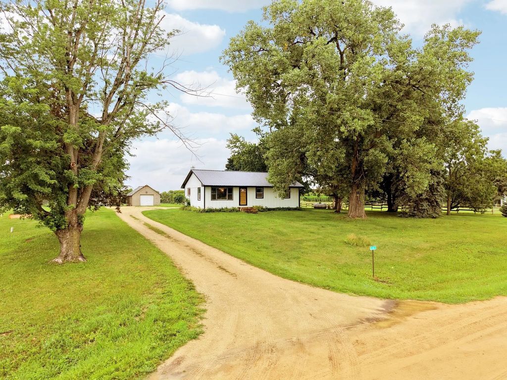 23677 Audrey Avenue, Farmington