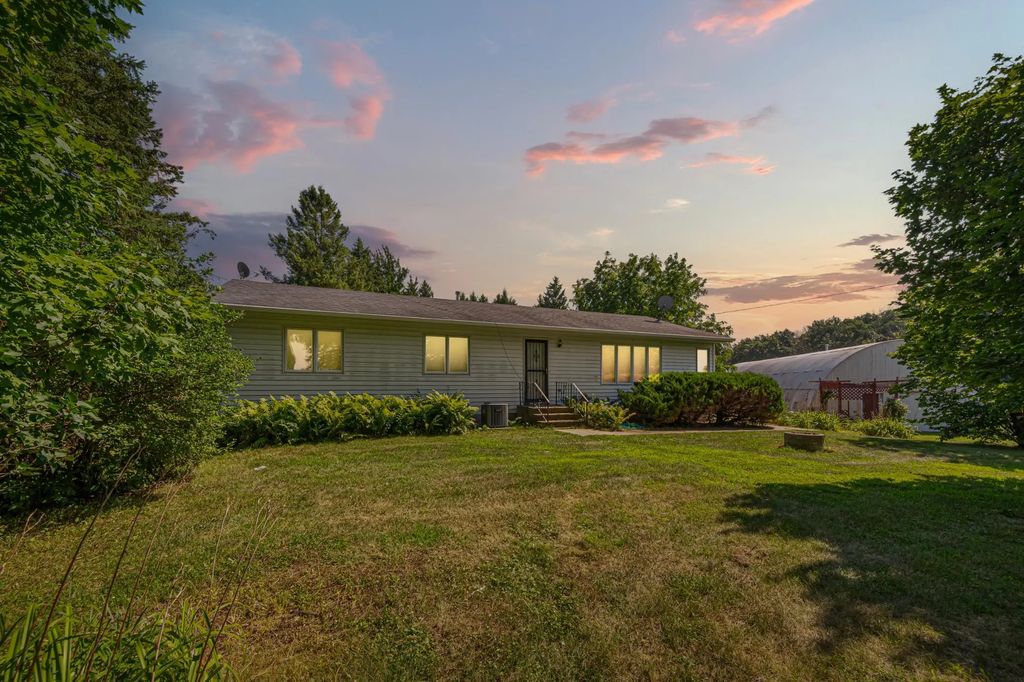 5177 255th Street E, Faribault