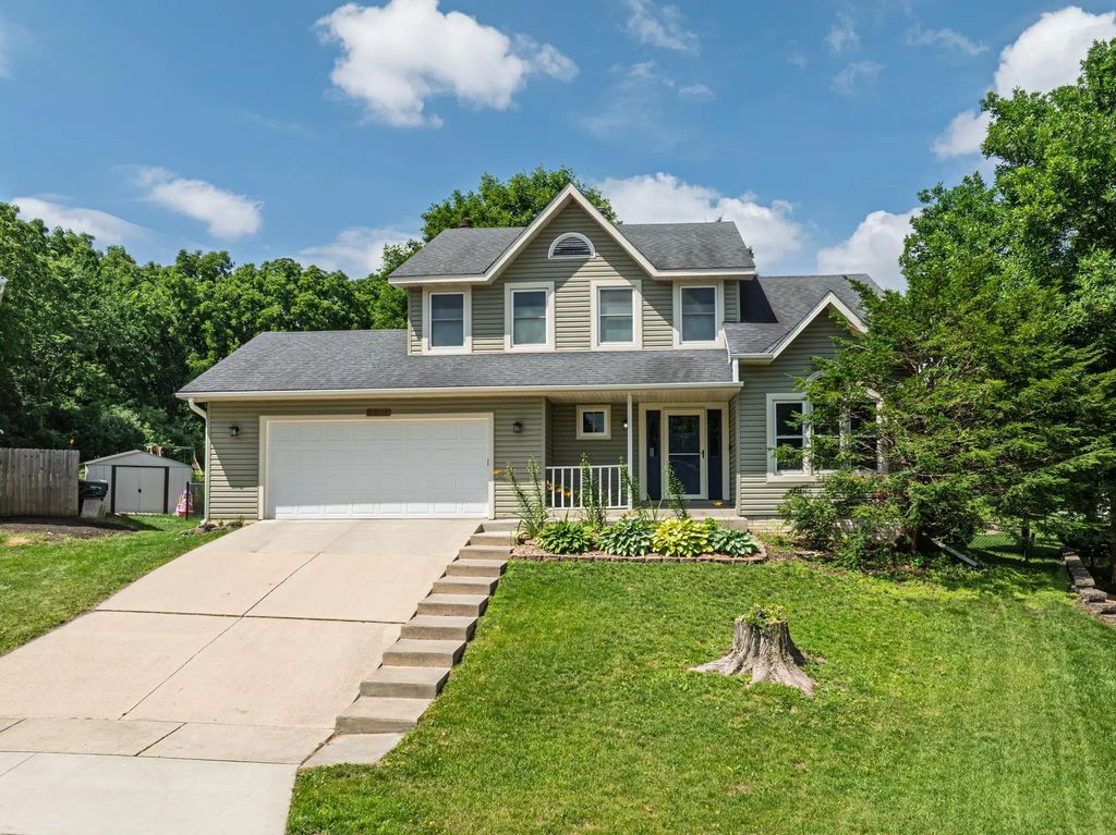 2211 Regent Lane Sw, Rochester