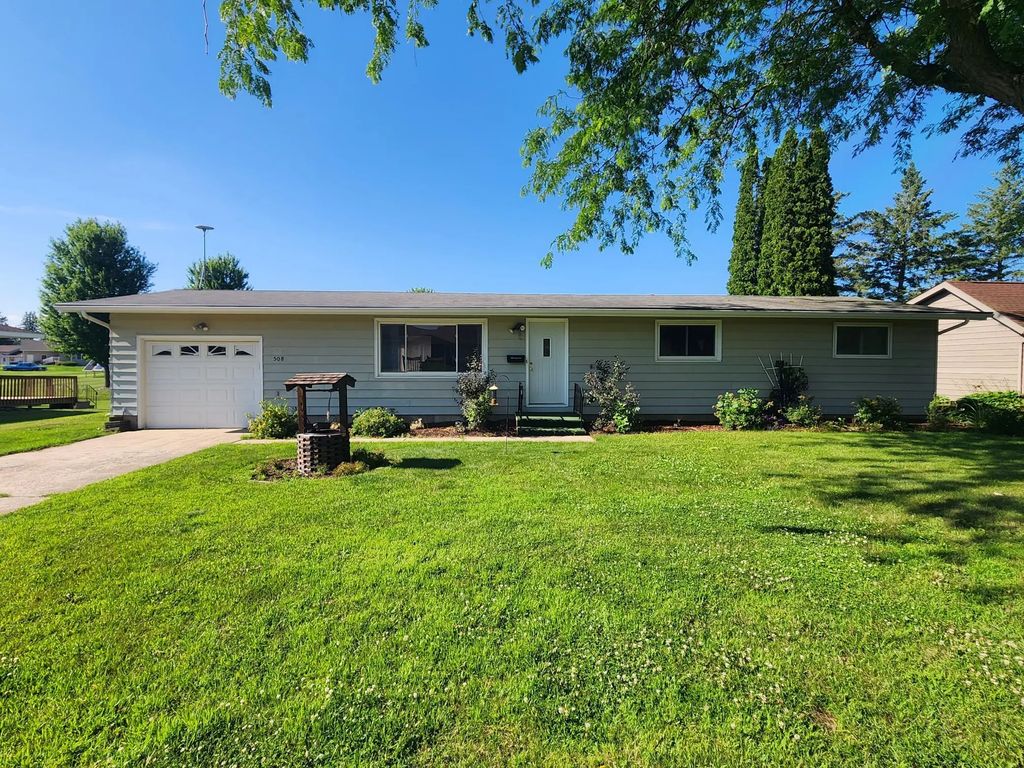508 Nw Lincoln Street, Adams