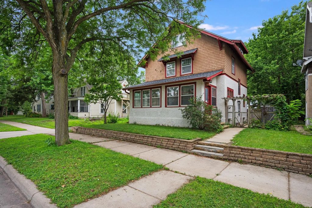 214 Marshall Street, Mankato