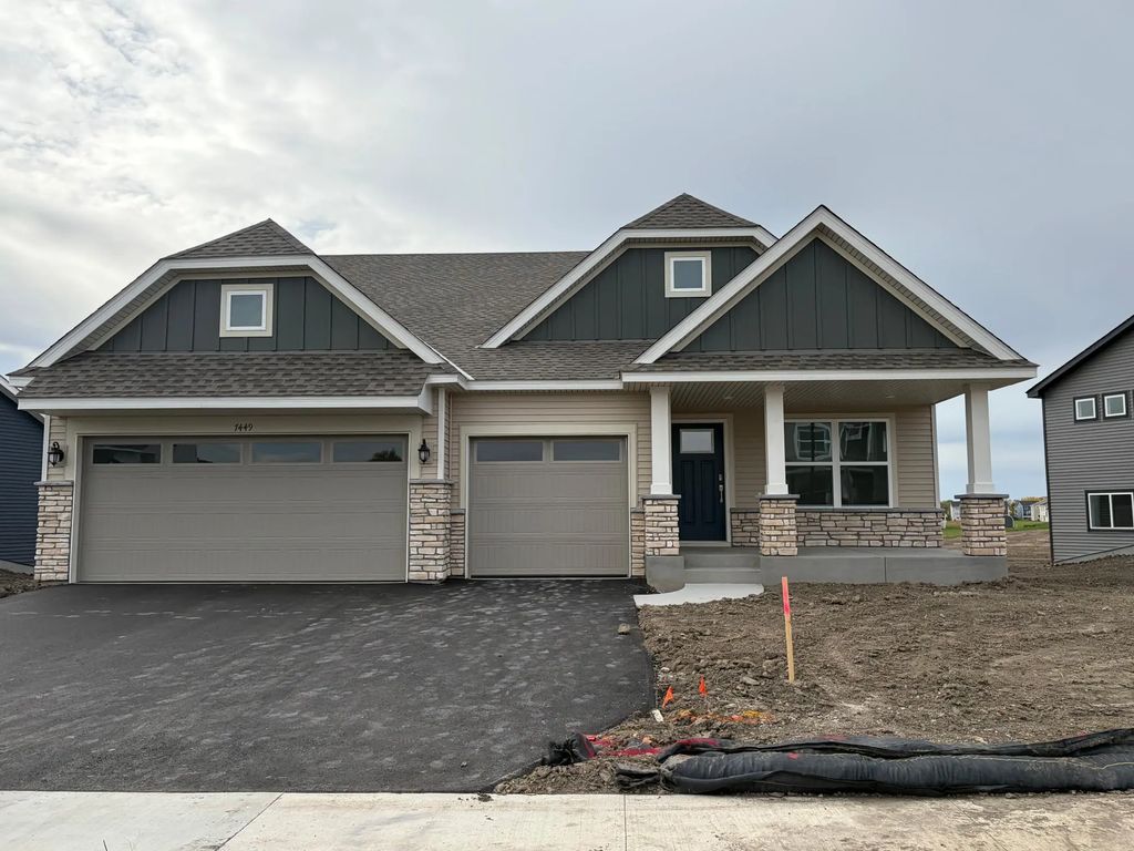 7449 Lotus Lane, Lino Lakes