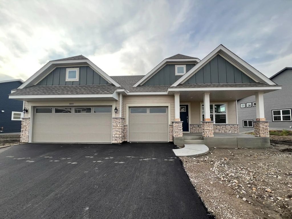 7449 Lotus Lane, Lino Lakes