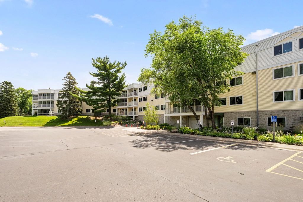 130 E Demont Avenue E 348, Little Canada