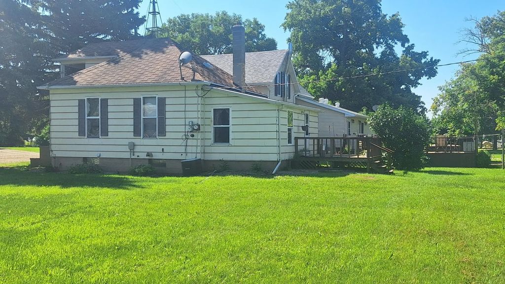 114 Lincoln, Bathgate
