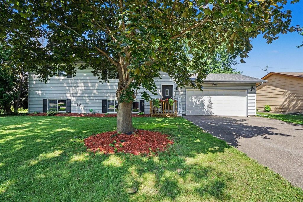 8166 Janero Avenue S, Cottage Grove