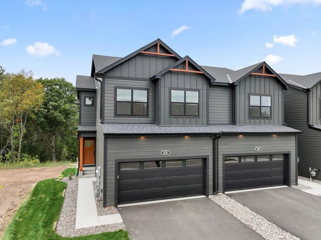 674 Tulare Terrace, Newport