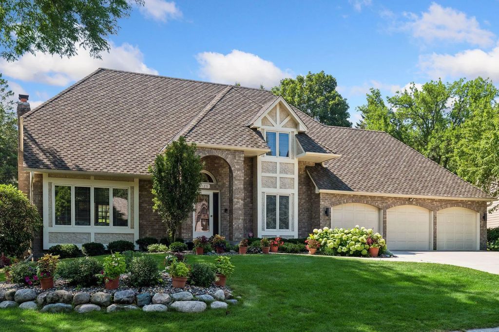 13125 38th Avenue N, Plymouth