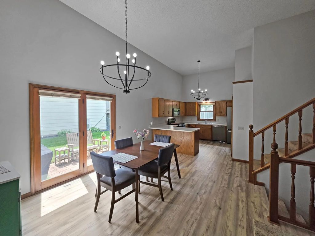 14579 Embry Path, Apple Valley