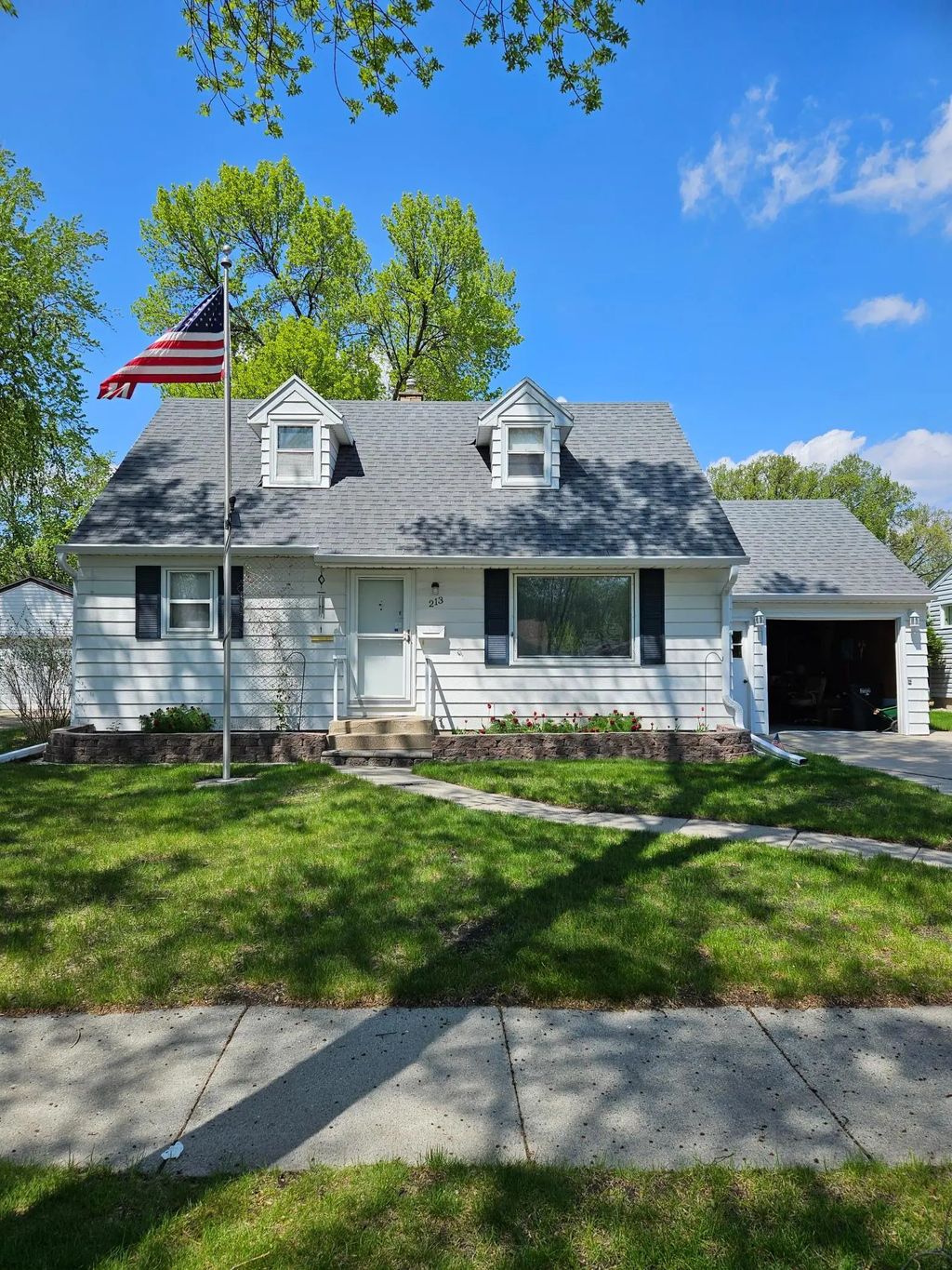 213 23rd Avenue N, Fargo