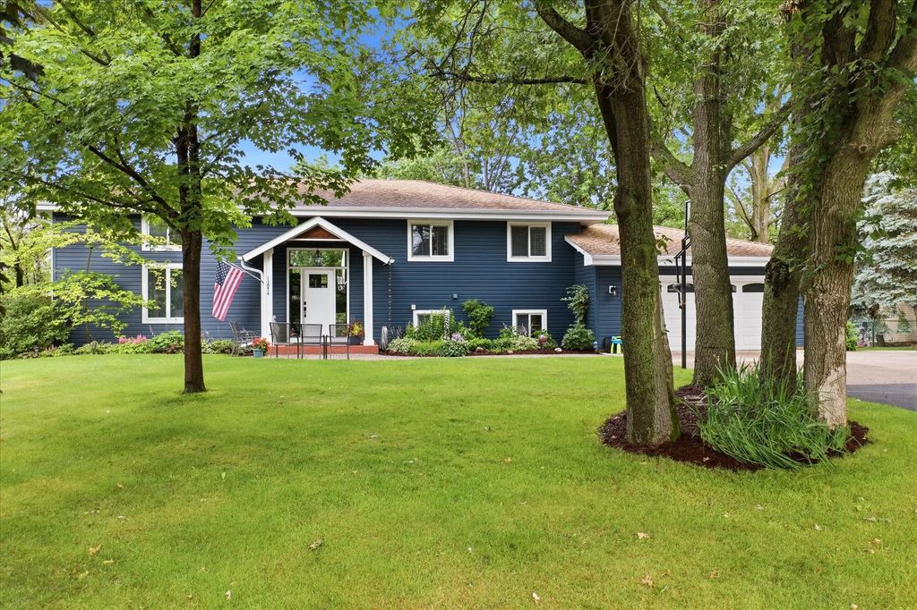 13974 Olive Street Nw, Andover