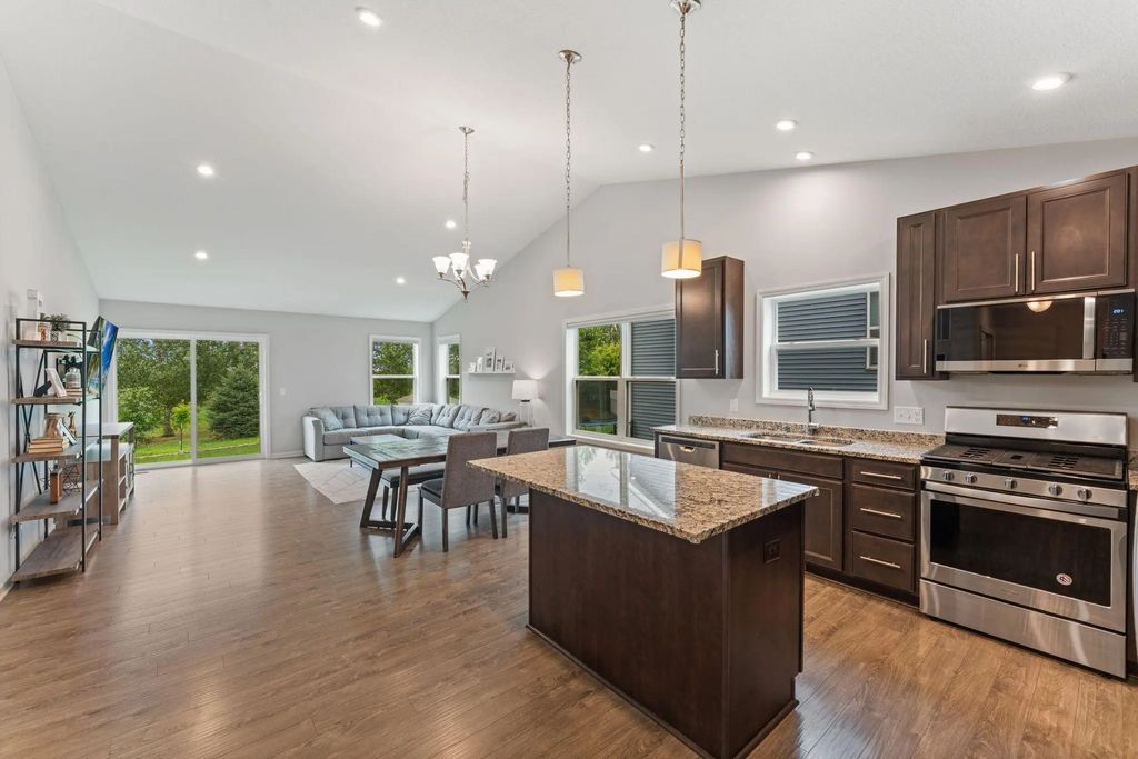 13800 Anderson Drive, Rosemount