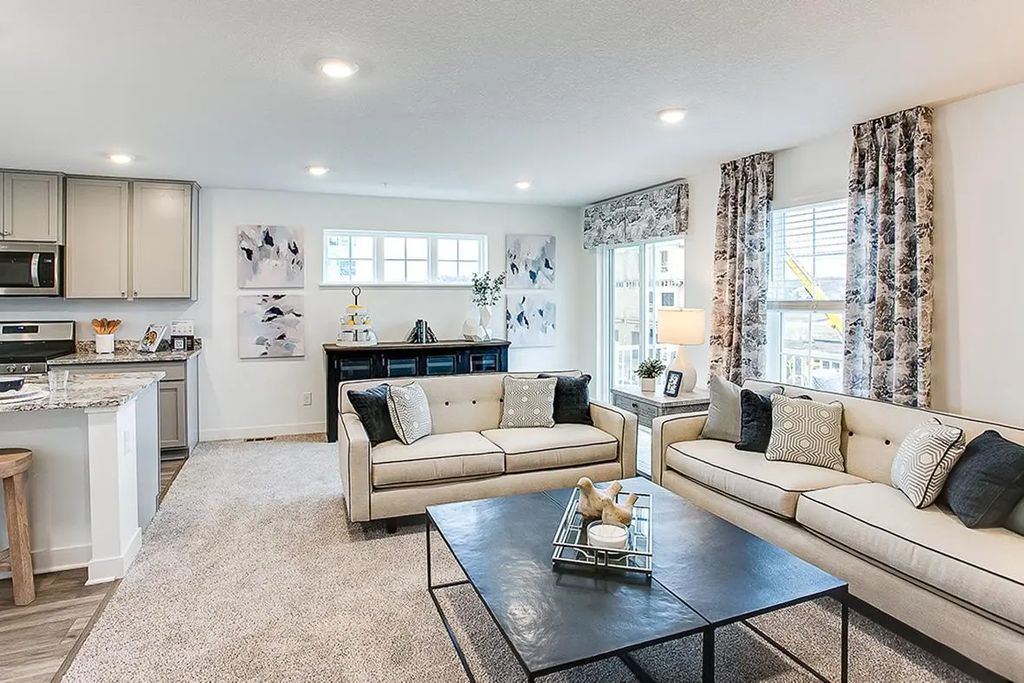 6741 Hinterland Trail S, Cottage Grove