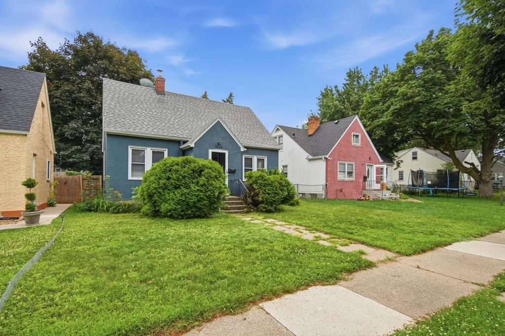 1828 Bush Avenue E, Saint Paul