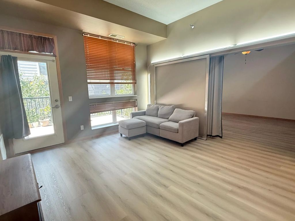 2650 University Avenue W 104, Saint Paul