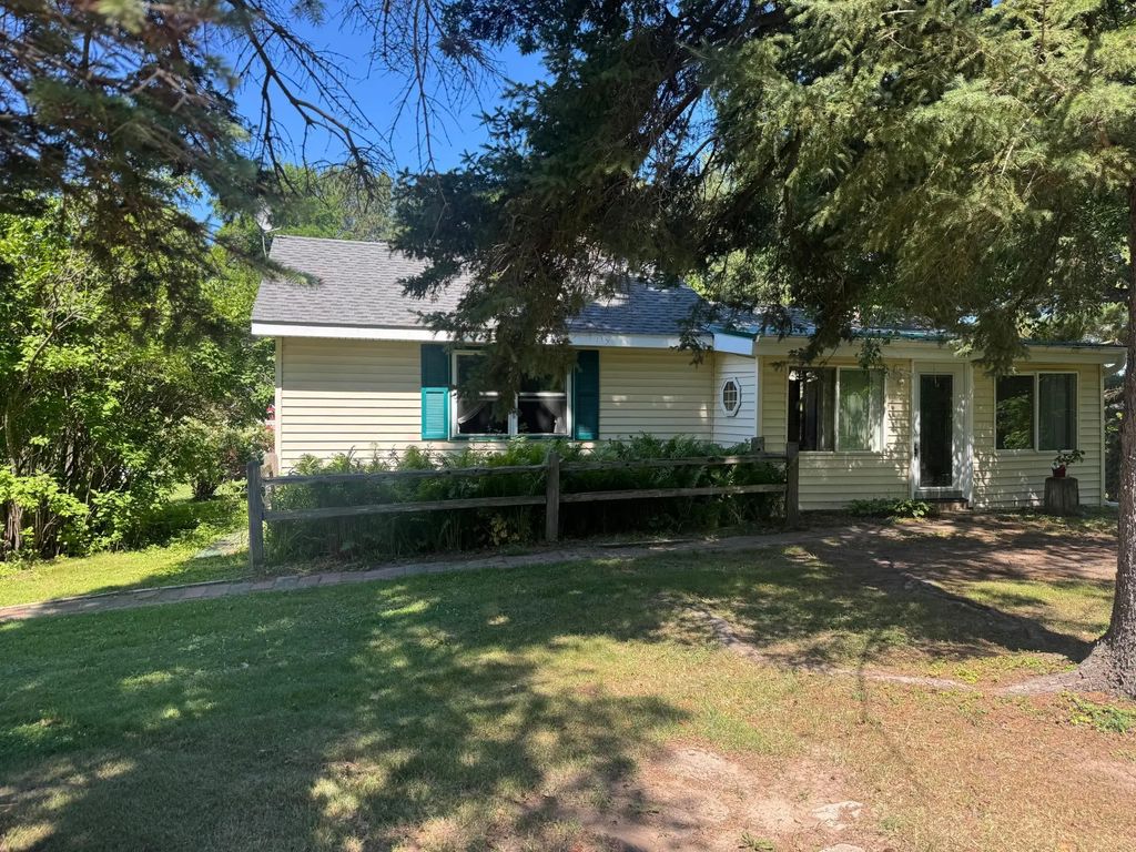 47412 Anchor Avenue, Stanchfield