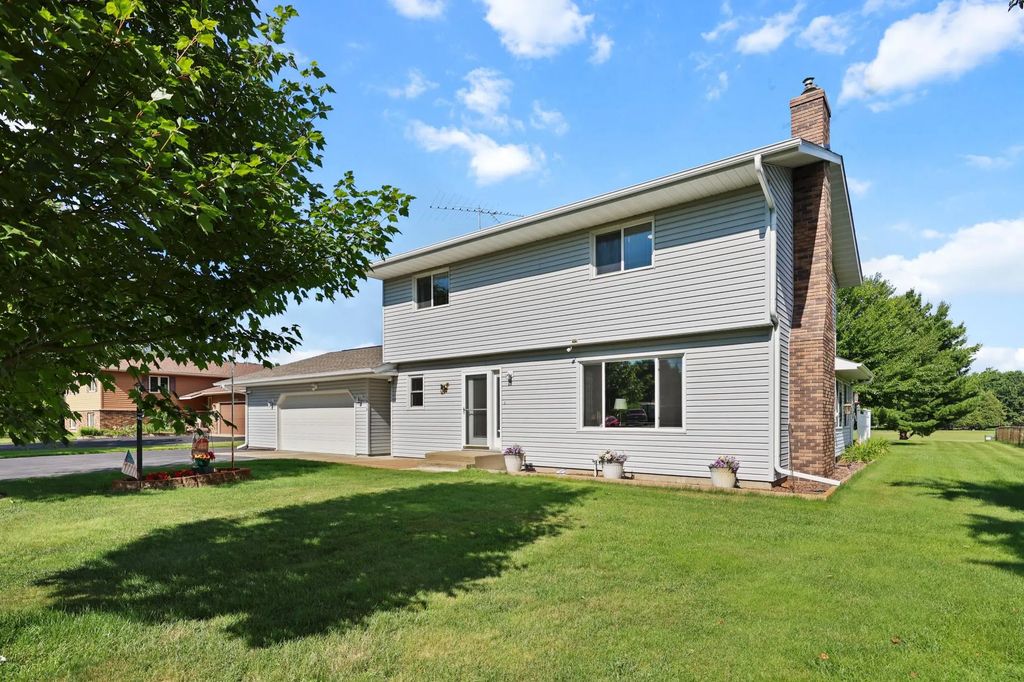 1830 61st Avenue N, St Cloud